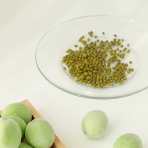 Green plum refreshing cleanser